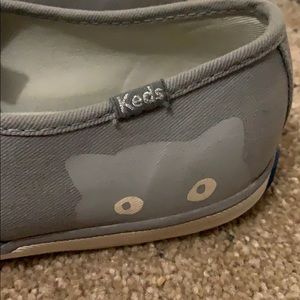 Grey cat Keds
